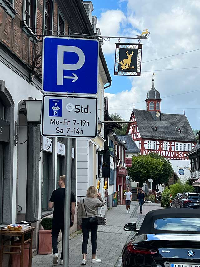 Königstein im Taunus liegt in der Umgebung von Frankfurt am Main