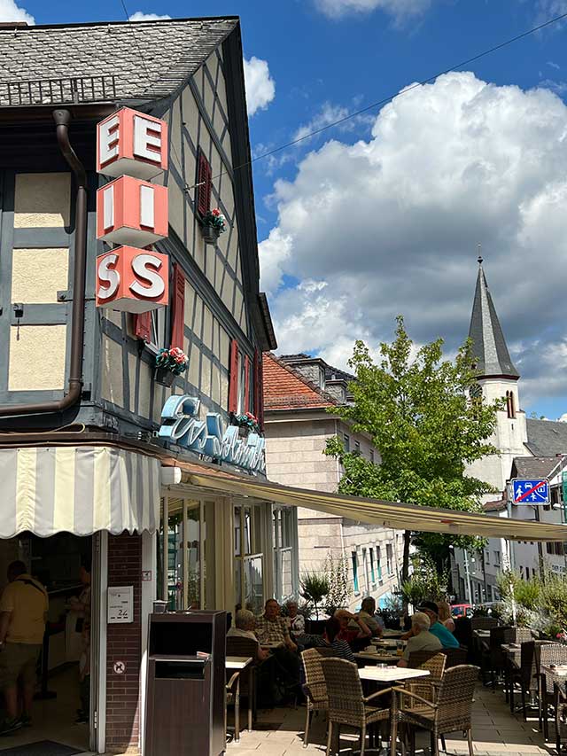 Königstein im Taunus liegt in der Umgebung von Frankfurt am Main