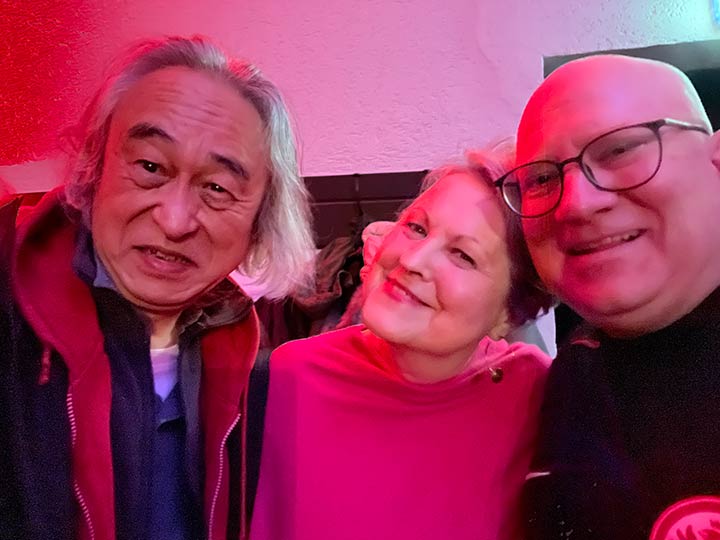 Premierenlesung das Buch Der Weg nach Sevilla Meddi Müller Musik und Gesang Jutta Loskill 
