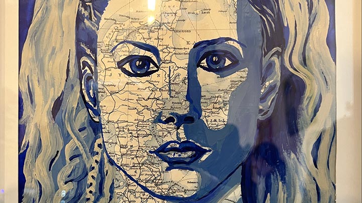 Ausstellung von Karten zu Kunst, gemalt von Ulrike bei Moya Cafe