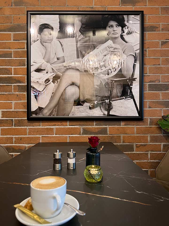 Arona Pinsa Bar Mainzer Landstraße 364 60326 Frankfurt am Main