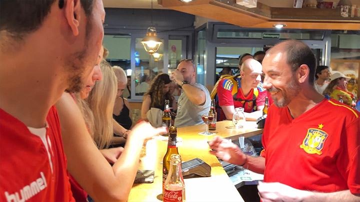 Spanien ist Weltmeister und man feiert bei Centro Gallego Frankfurt am Main